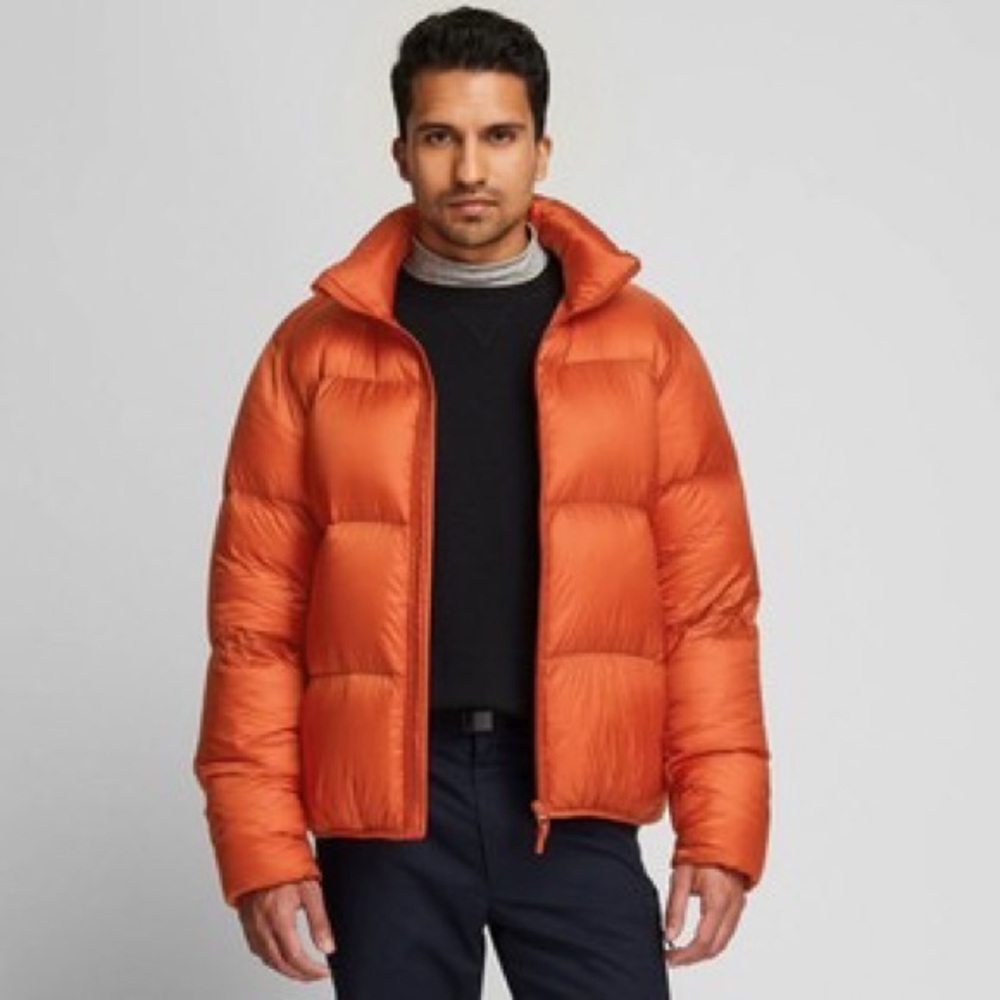 UNIQLO Ultra Light Down Puffer
Jacket Mens S Dark Orange
Packable Full Zip.